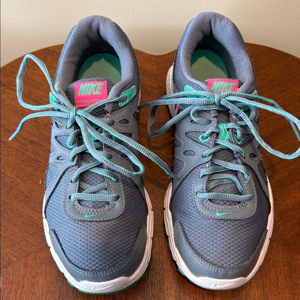 Nike Revolution 2 Teal Gray Athletic Sneakers Tennis shoes pink polkadot logo